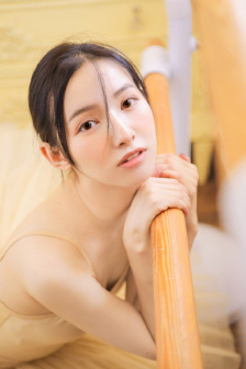 娇妻换着弄喷潮
